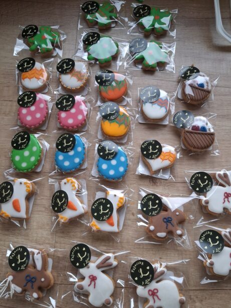 Malé velikonoční perníčky - cca 4,5cm vysoké